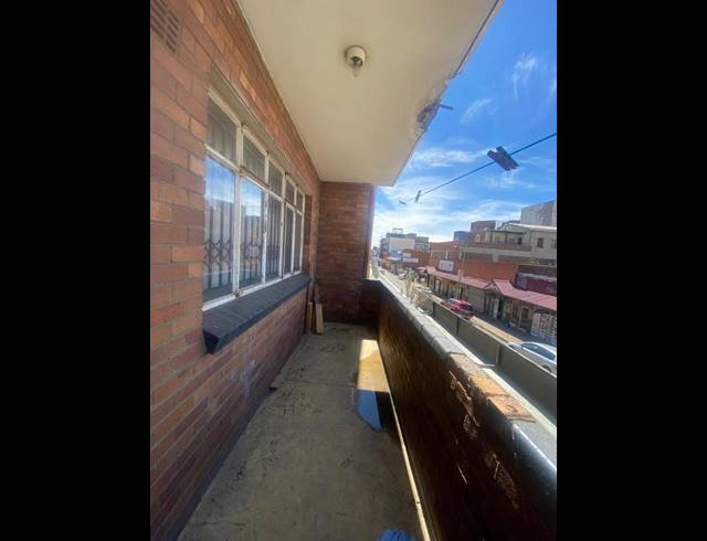 1 BEDROOM APARTMENT FOR SALE IN SPRINGS CENTRAL